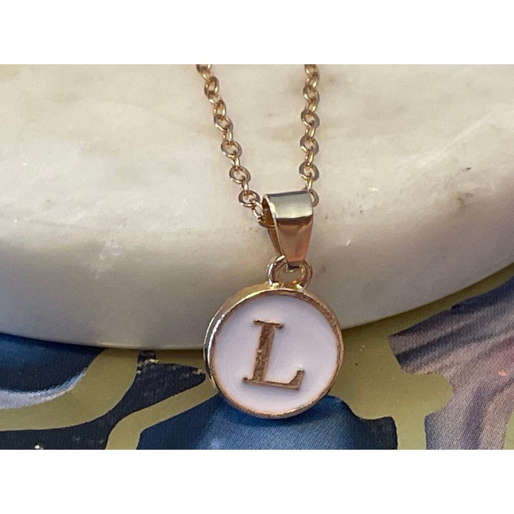 L Letter initial pendant necklace